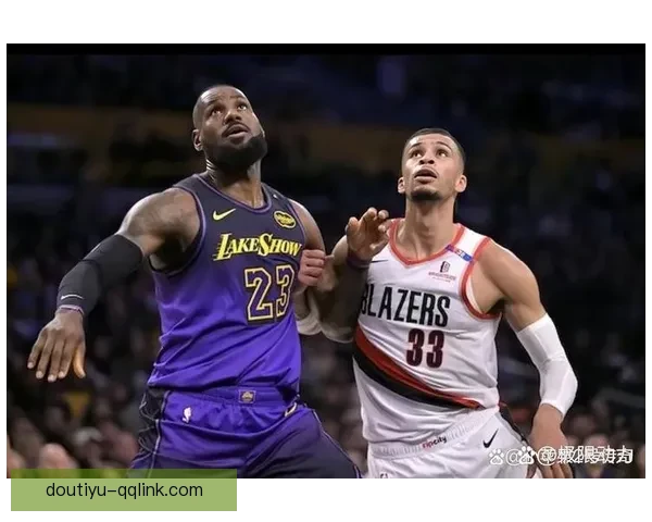 波特兰开拓者132比116战胜洛杉矶湖人取得重要胜利球队表现亮眼 波特兰开拓者132比116战胜洛杉矶湖人取得重要胜利球队表现亮眼